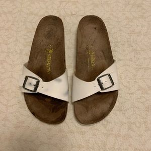 Birnkenstock White Madrid single strap sandals 38